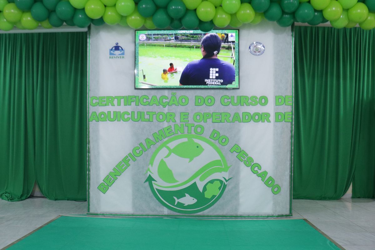 noticia.title loading