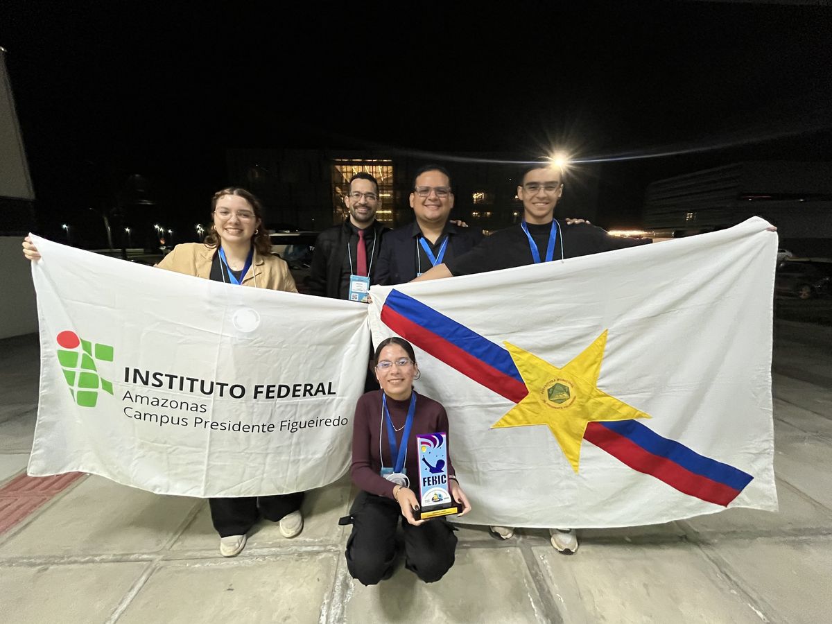 noticia.title loading