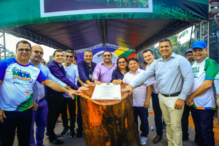 noticia.title loading