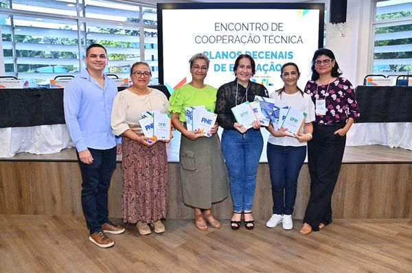 Participantes do encontro no Amazonas
