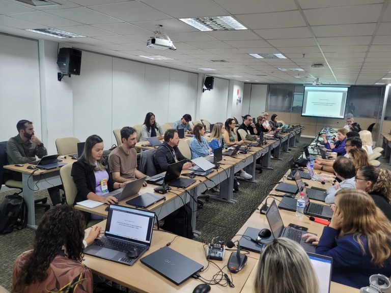 MEC promove debate sobre gestão do ensino médio